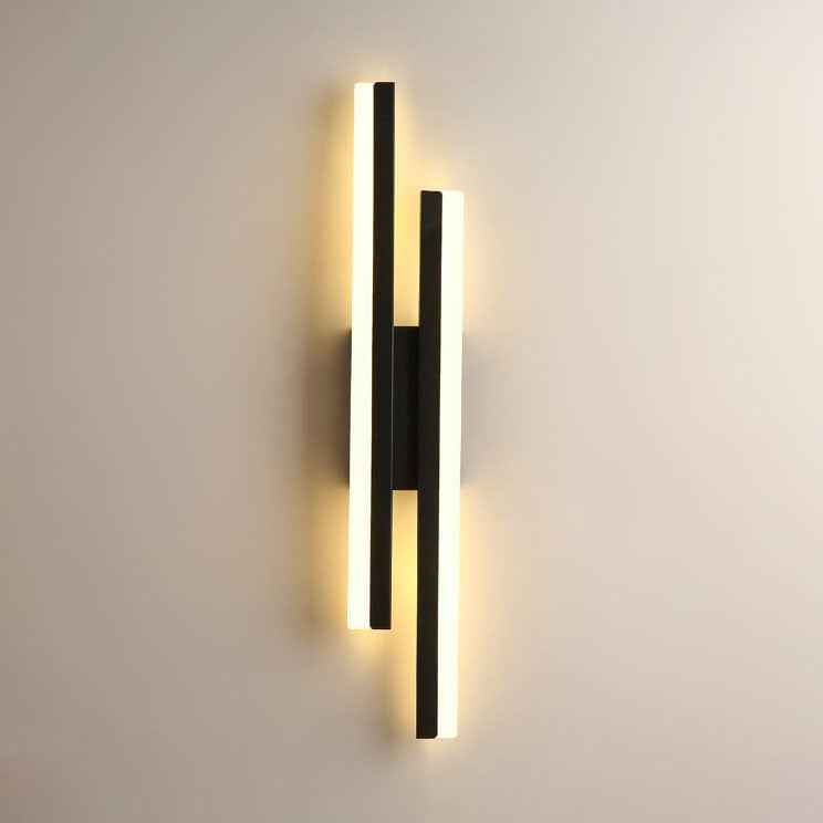 Contemporary Minimalist Iron and Acrylic LED Wall Sconce