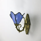 Classic Tiffany Petals Stained Glass Wall Sconce Lamp with Single Light