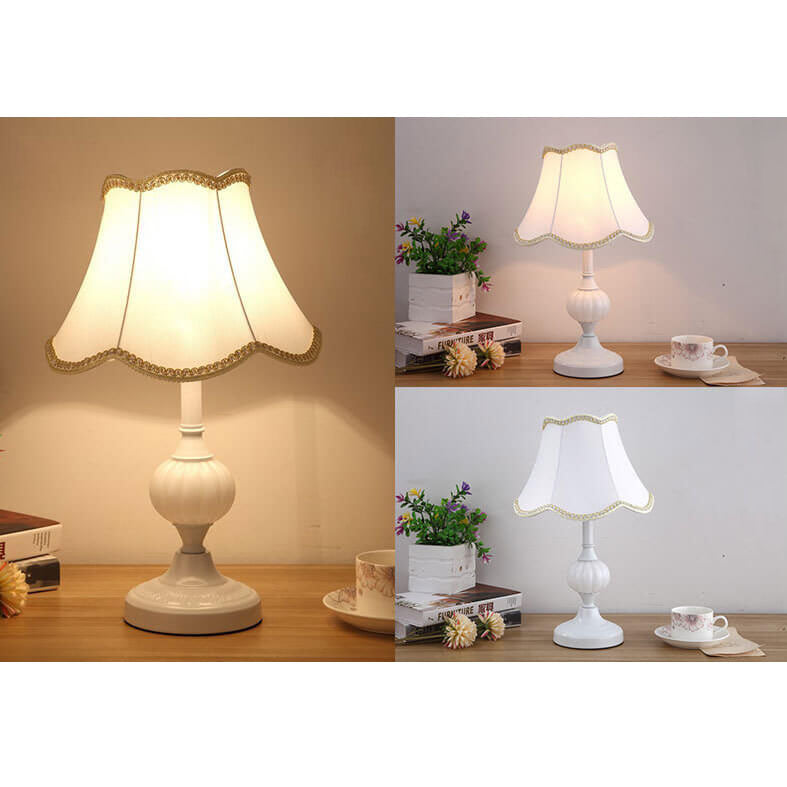Vintage Nordic Floral Glass Table Lamp with Single Light