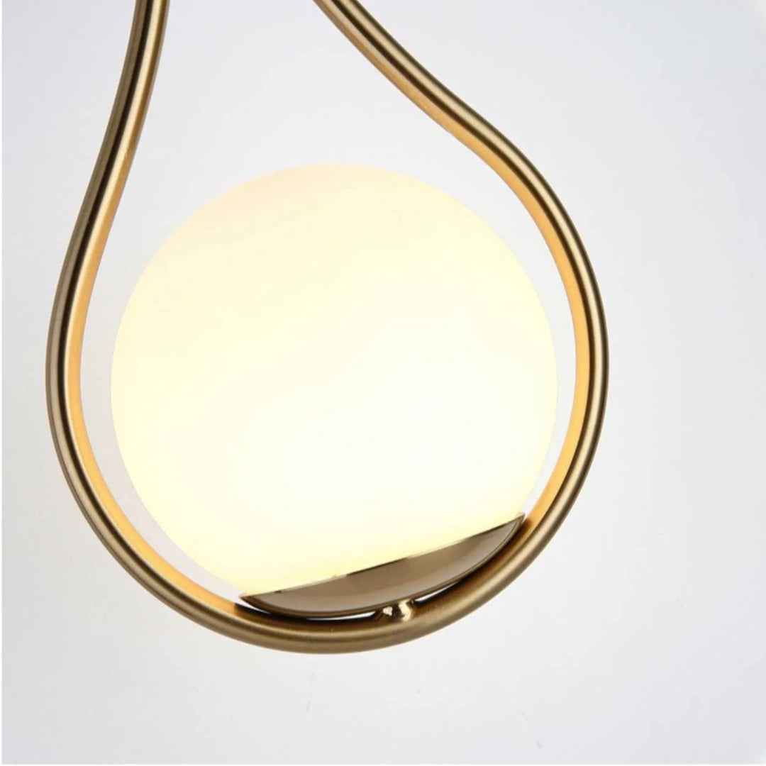 Gemma Wandlamp | Sculpturaal Design met Glazen Orb, Dimbare LED