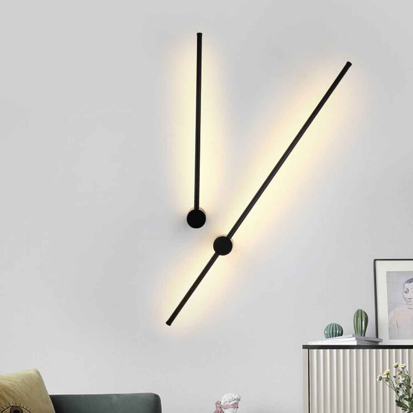 Sleek Aluminum LED Wall Sconce Light