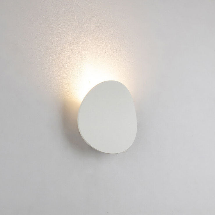 Modern Minimalist Round LED Wall Sconce for Indoor and Outdoor Use