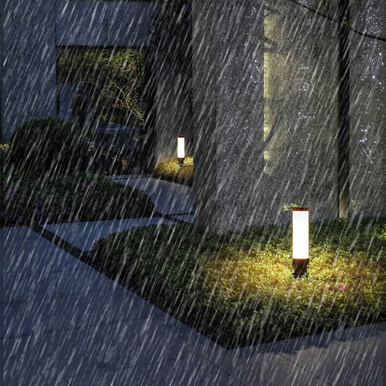 Contemporary Acrylic Waterproof LED Outdoor Lawn Lamp with Creative Lipstick Design