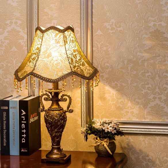 Antique European Vintage Fabric Table Lamp with Single Light