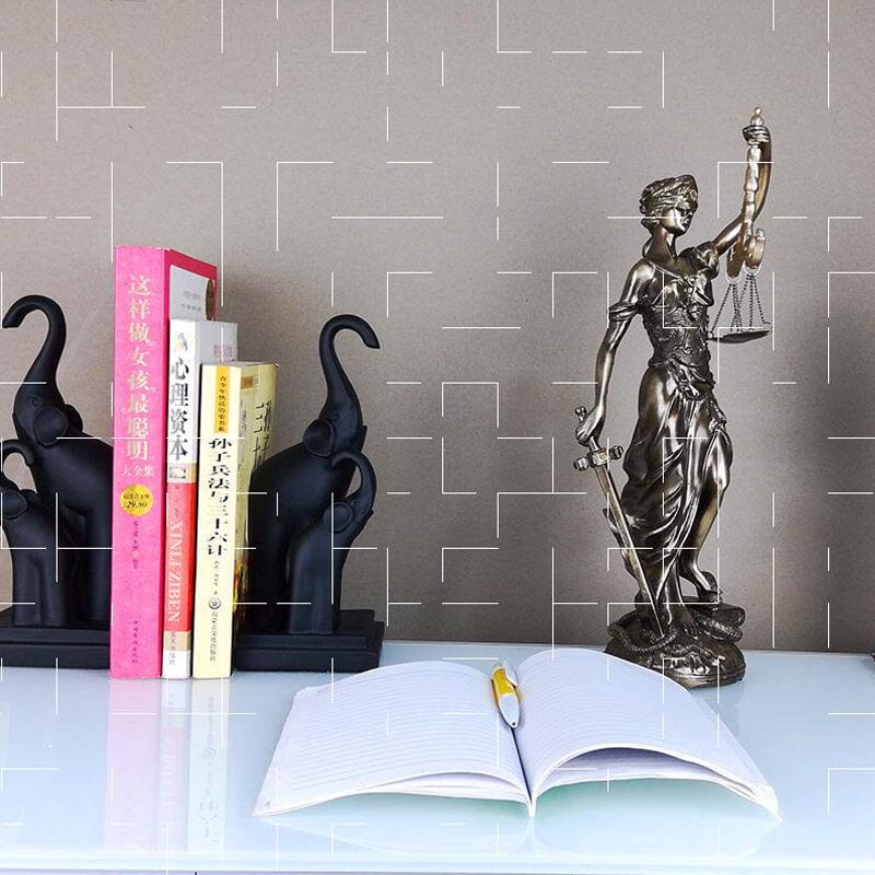 Justevara - Lady Justice Decorative Sculpture
