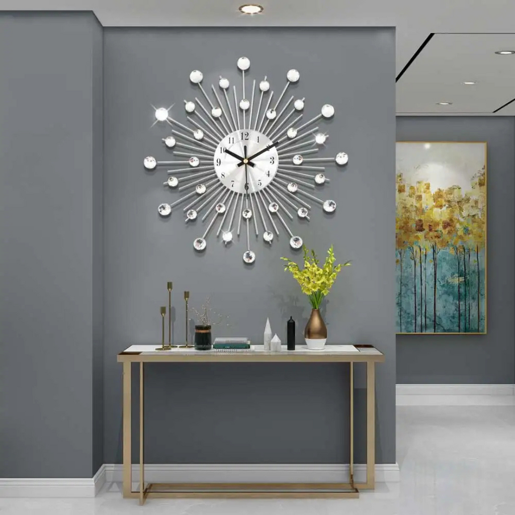 Minoris - Elegant Wall Clock with Design
