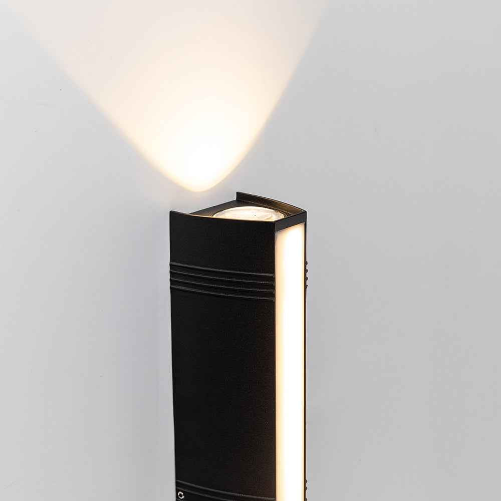 Aequr Outdoor Wall Lamp | Modern Aluminium, IP54 Weatherproof
