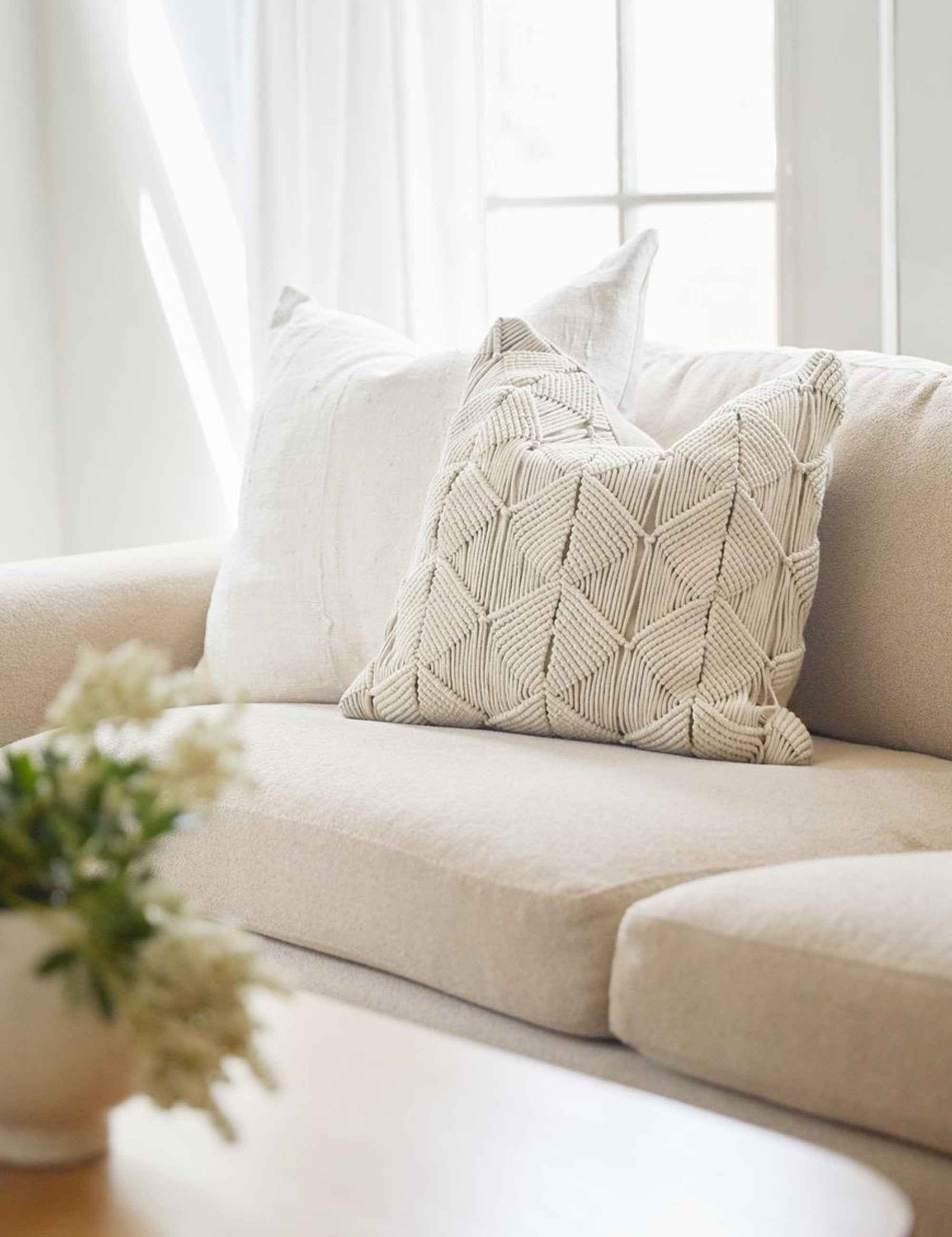 Cielo Accent Pillow | Woven Geometric Diamond Design