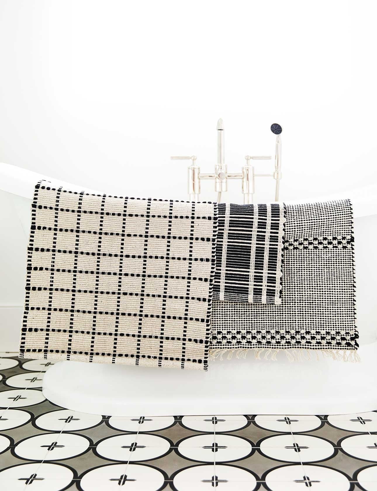 Rika Cozy Mat | 100% Cotton, Checkerboard Design