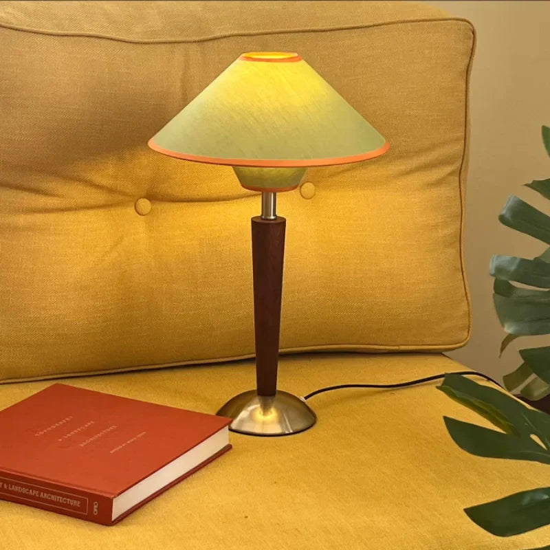 Orona – Mid-Century Conical Table Lamp