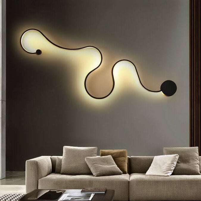 Contemporary Curved LED Wall Sconce Lamp in Long Aluminum Snake Design