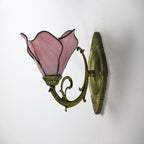 Classic Tiffany Petals Stained Glass Wall Sconce Lamp with Single Light