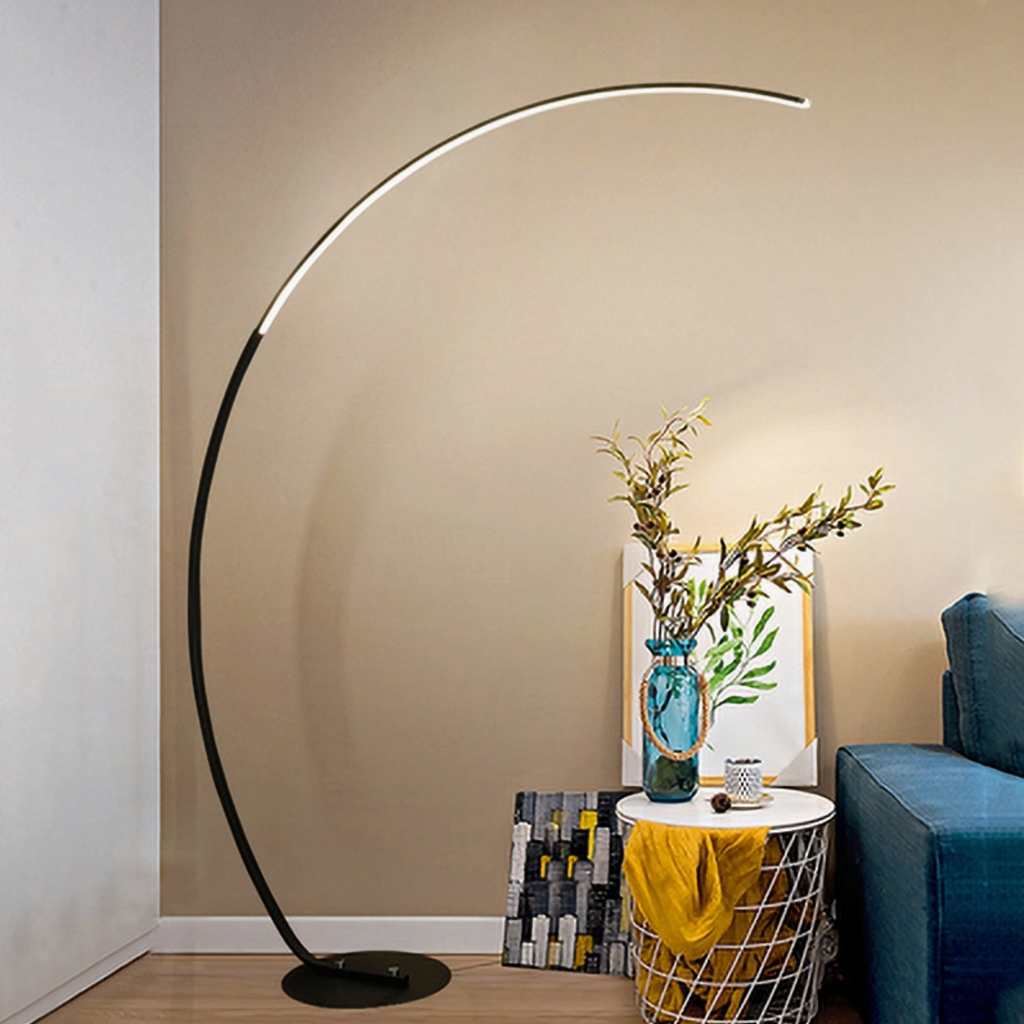 Eclipse – Black Minimalist Curved LED Floor Lamp 40W