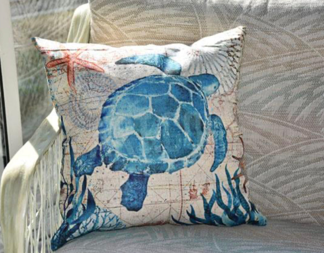 Elarona - Decorative Pillow with Sea Life Pattern