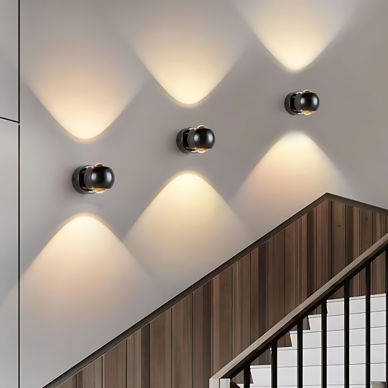 Qylo - 180° LED Wall Lamp