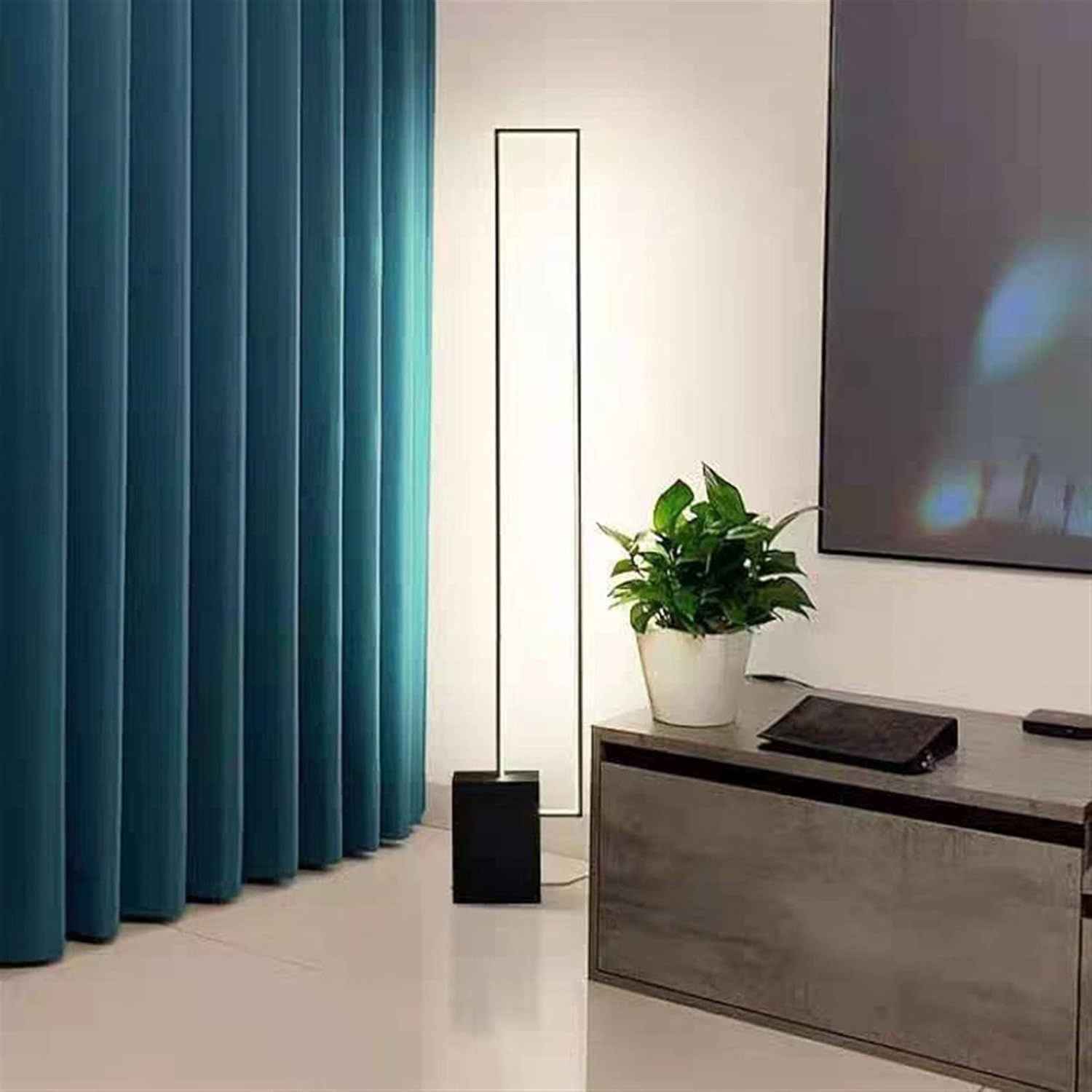 Astra – Black Modern Industrial LED Floor Lamp