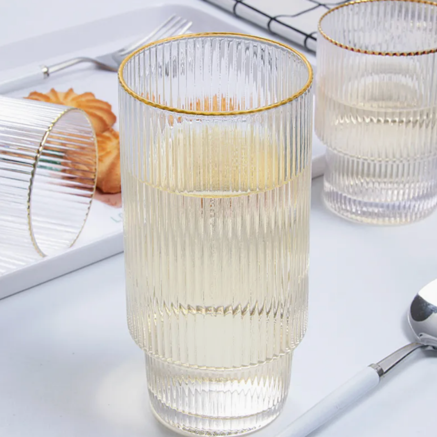 Bela Glass Jug Set | 800 ml Jug + 4 Golden Detail Glasses