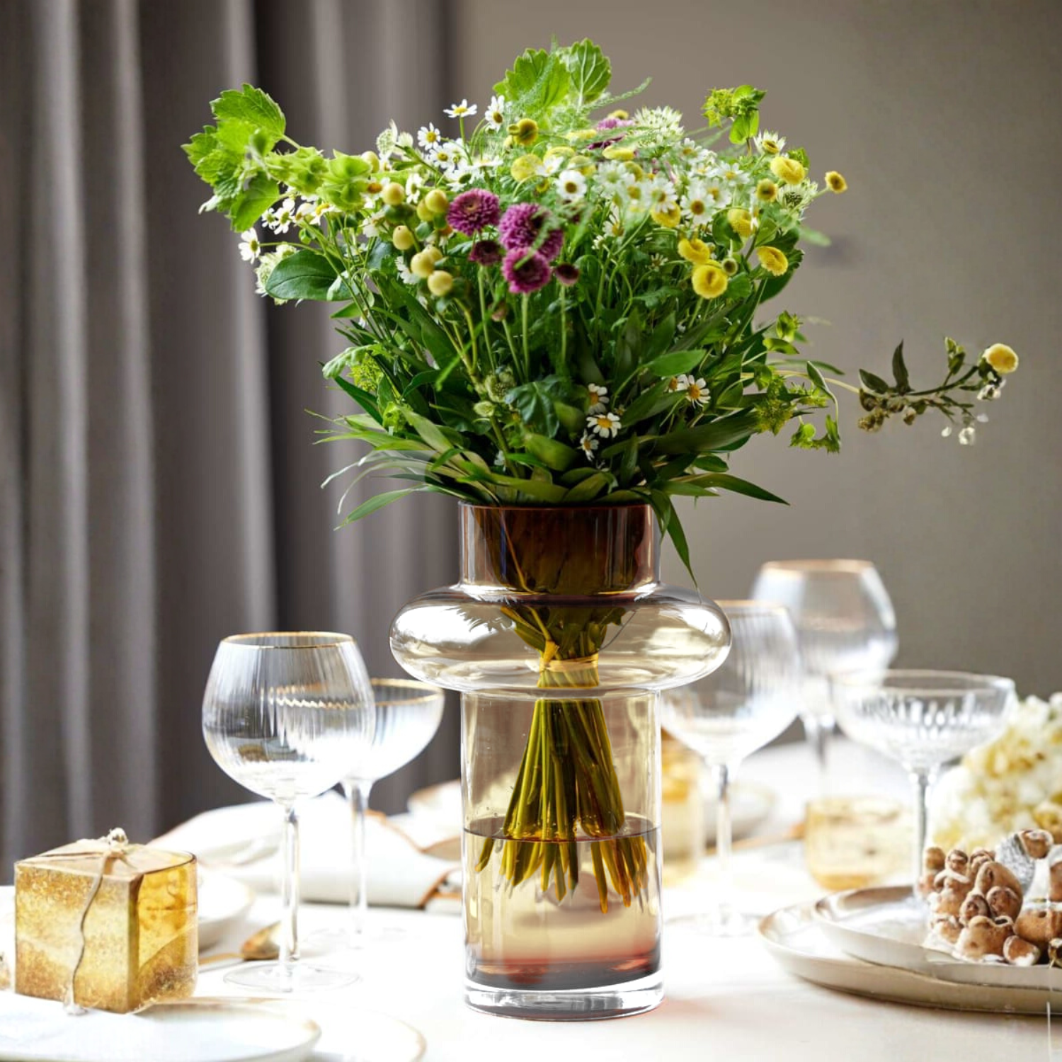 Brio Amber Ring Vase | High-Strength Glass, Ombre Design