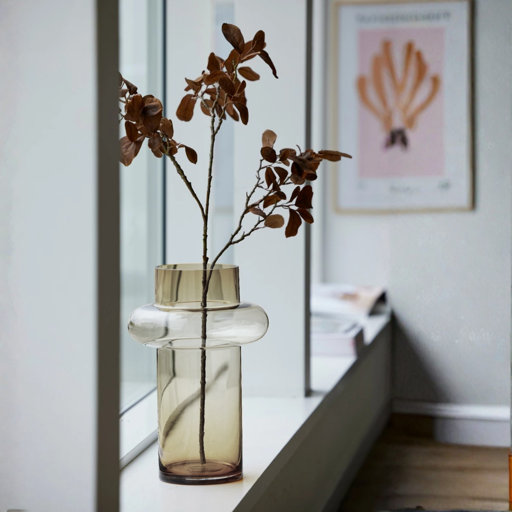 Bela Amber Ring Vase | High-Strength Glass, Ombre Design
