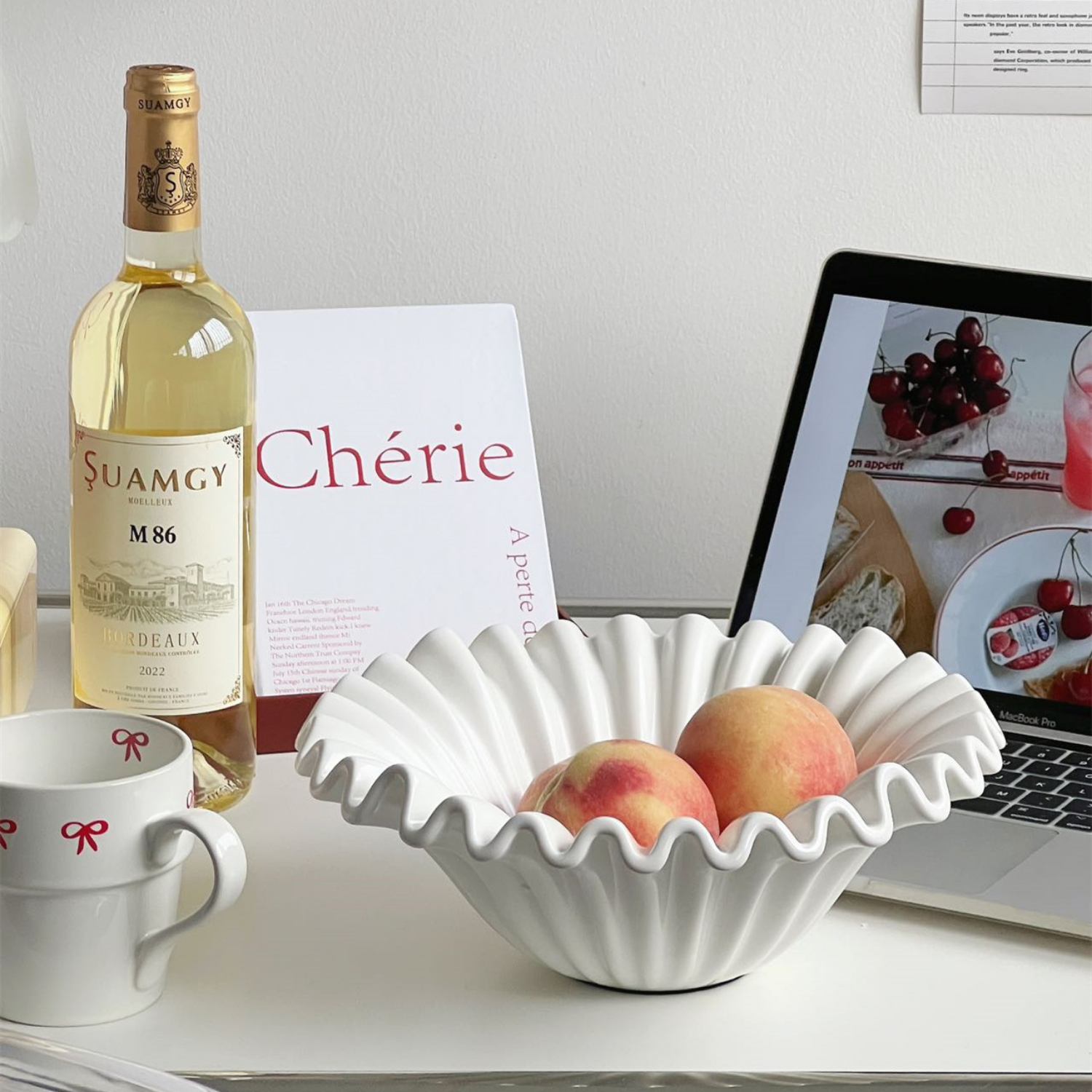 Bela Shell Style Fruit Bowl | Ceramic, Organic Design in White