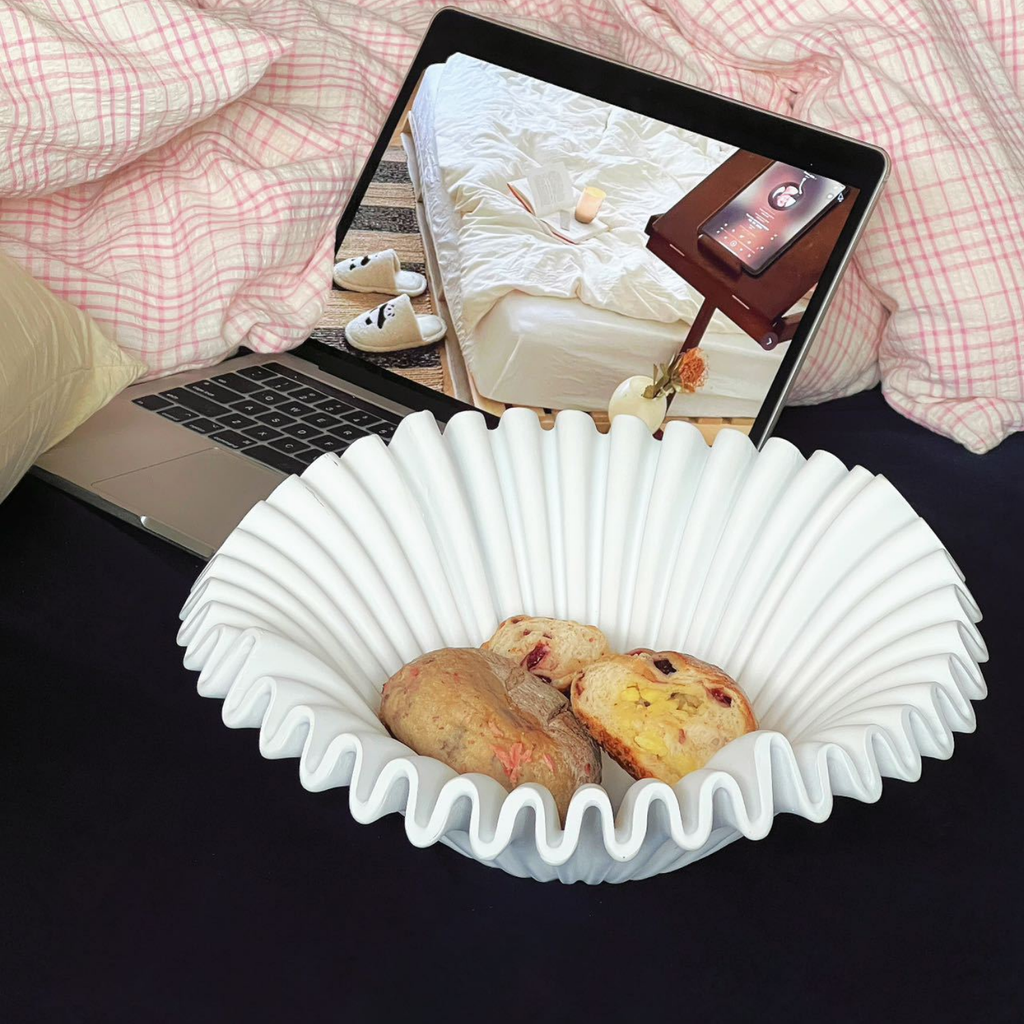 Bela Shell Style Fruit Bowl | Ceramic, Organic Design in White