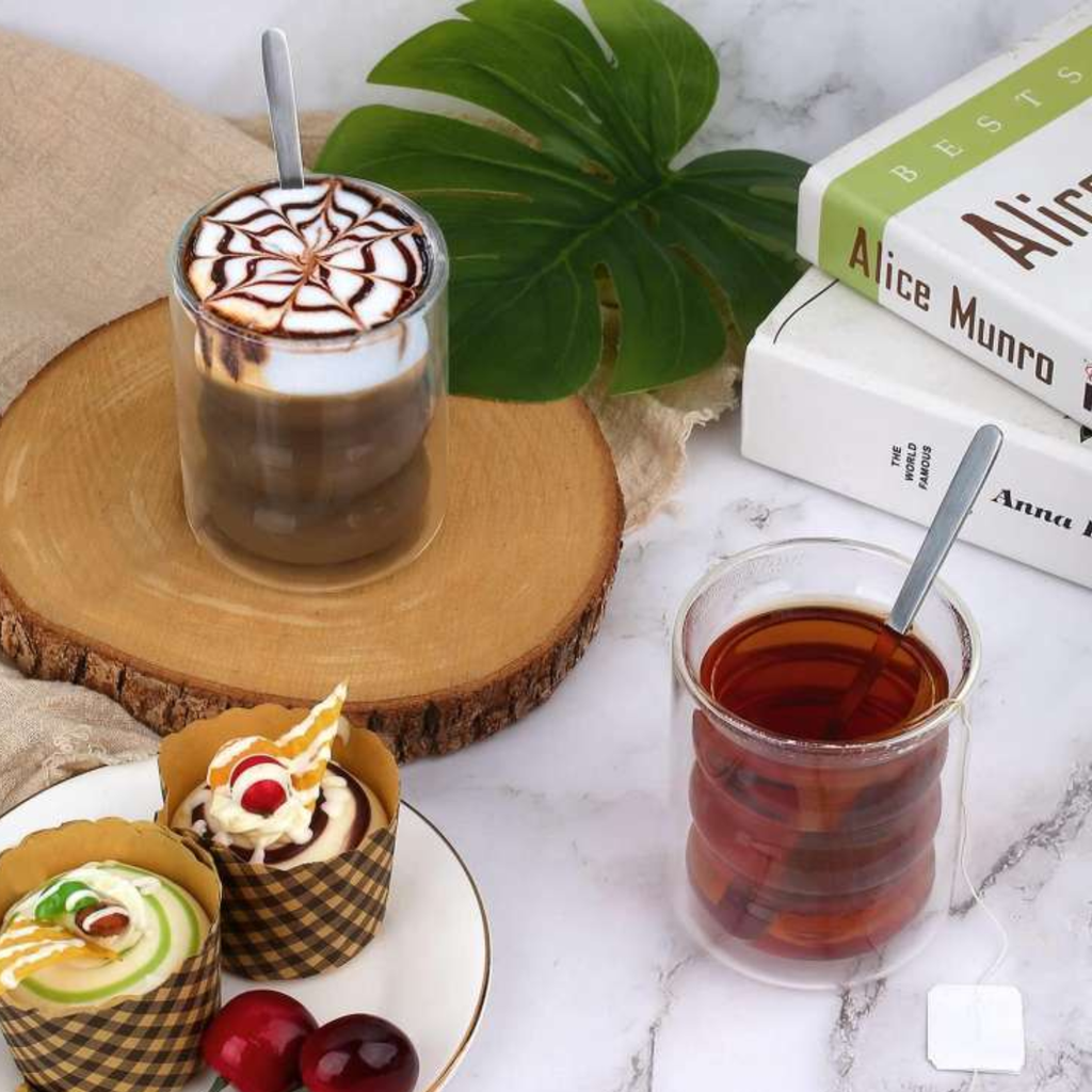 Belo Double-Walled Glasses Set | Borosilicate, Wave Design