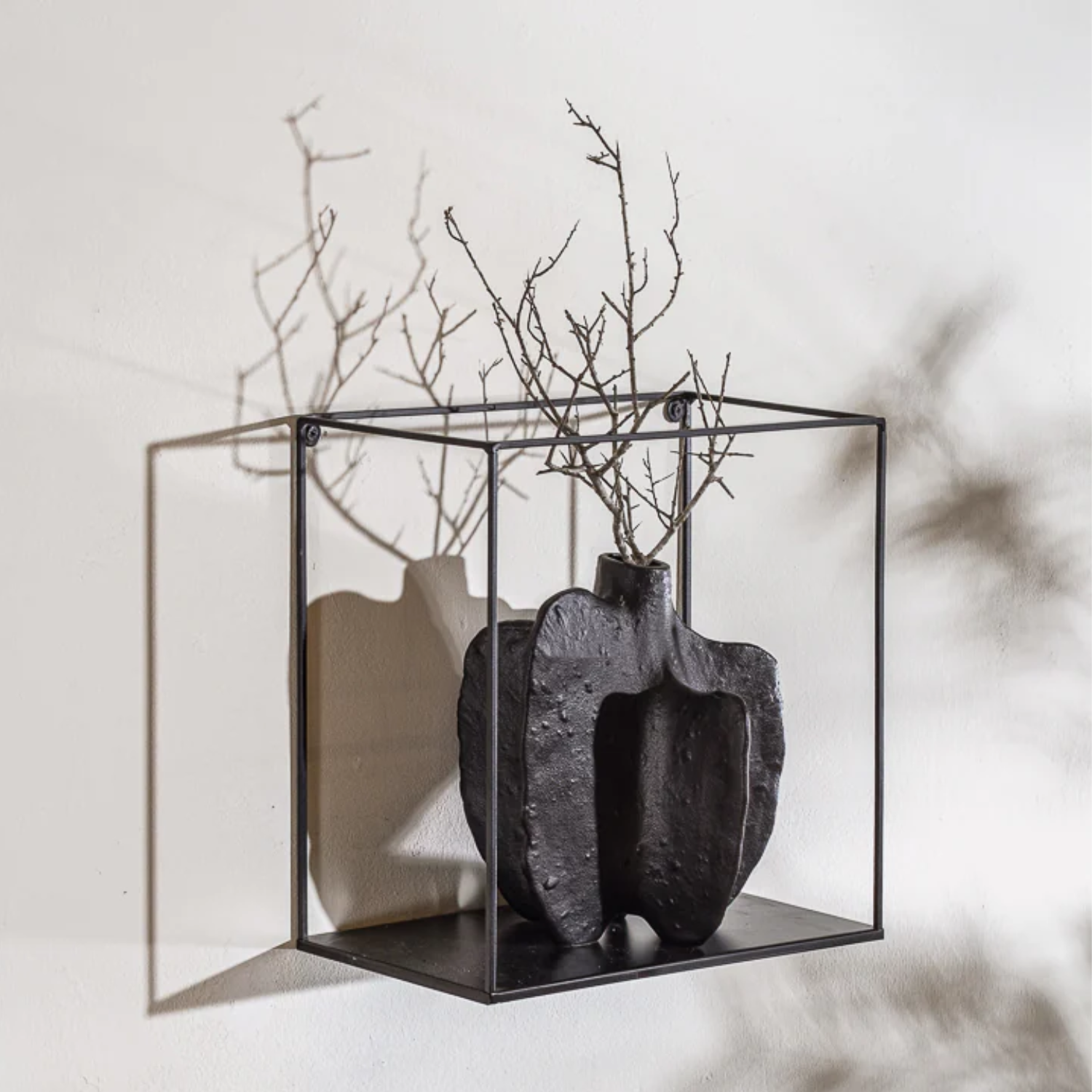 Bela Black Pepper Vase Sculpture | Durable Black Ceramic, 2-in-1 Design