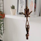 Lanoria - Sculpture Figurine Love and Strength Decorative