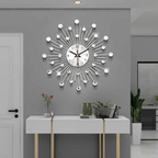Minoris - Elegant Wall Clock with Design
