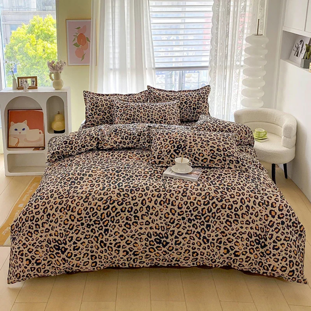 Savannah - Luxurious Bed Cover with Leopard Pattern