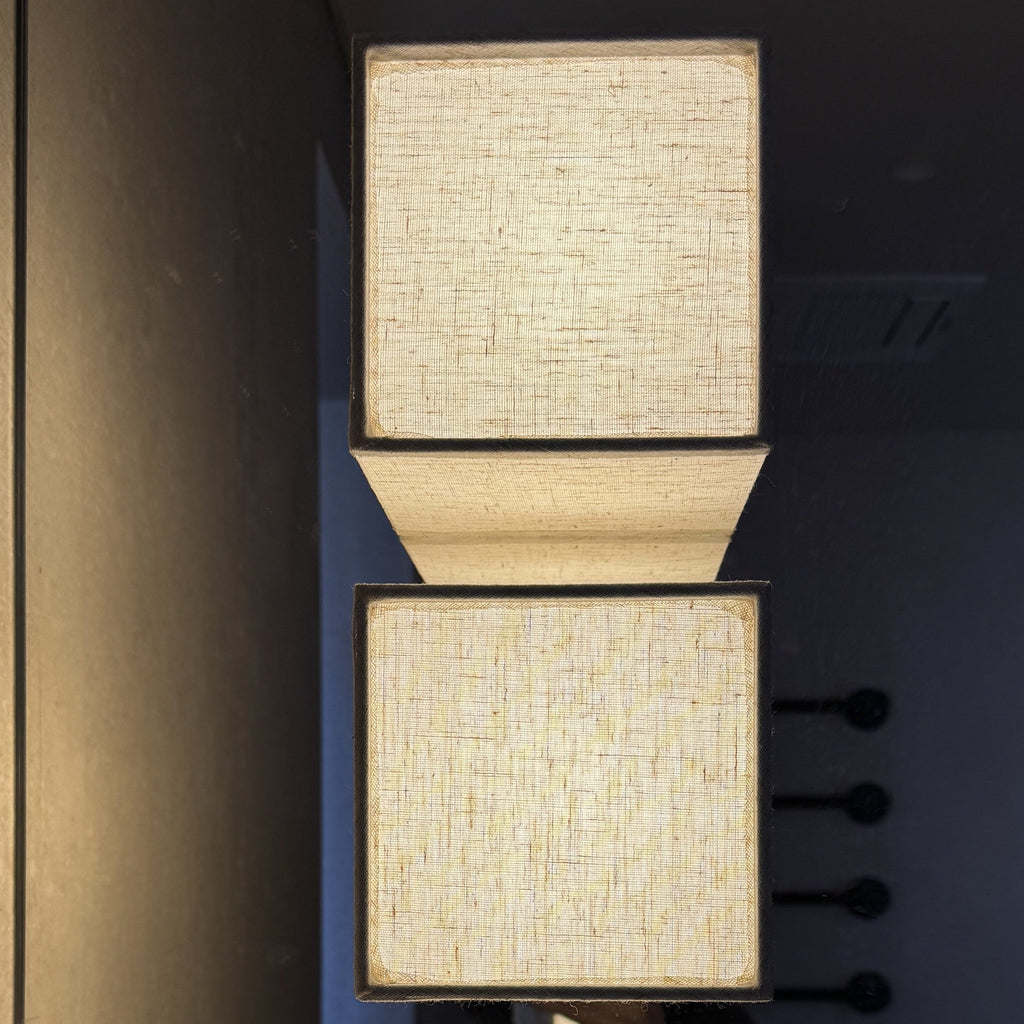 Classic Japanese Square Fabric Shade LED Wall Sconce for Living Room