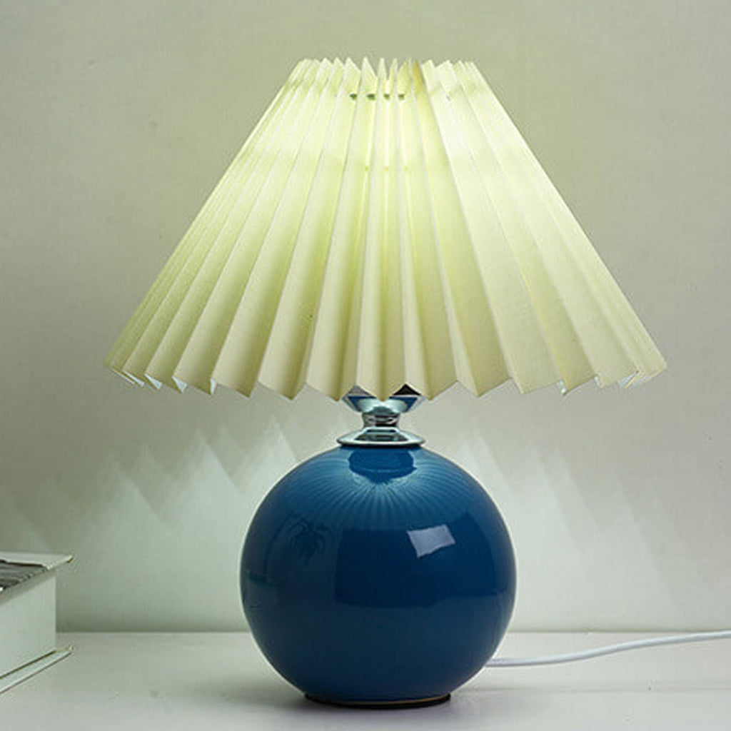 Scandinavian Minimalist Ceramic Pleated Table Lamp with Single Light