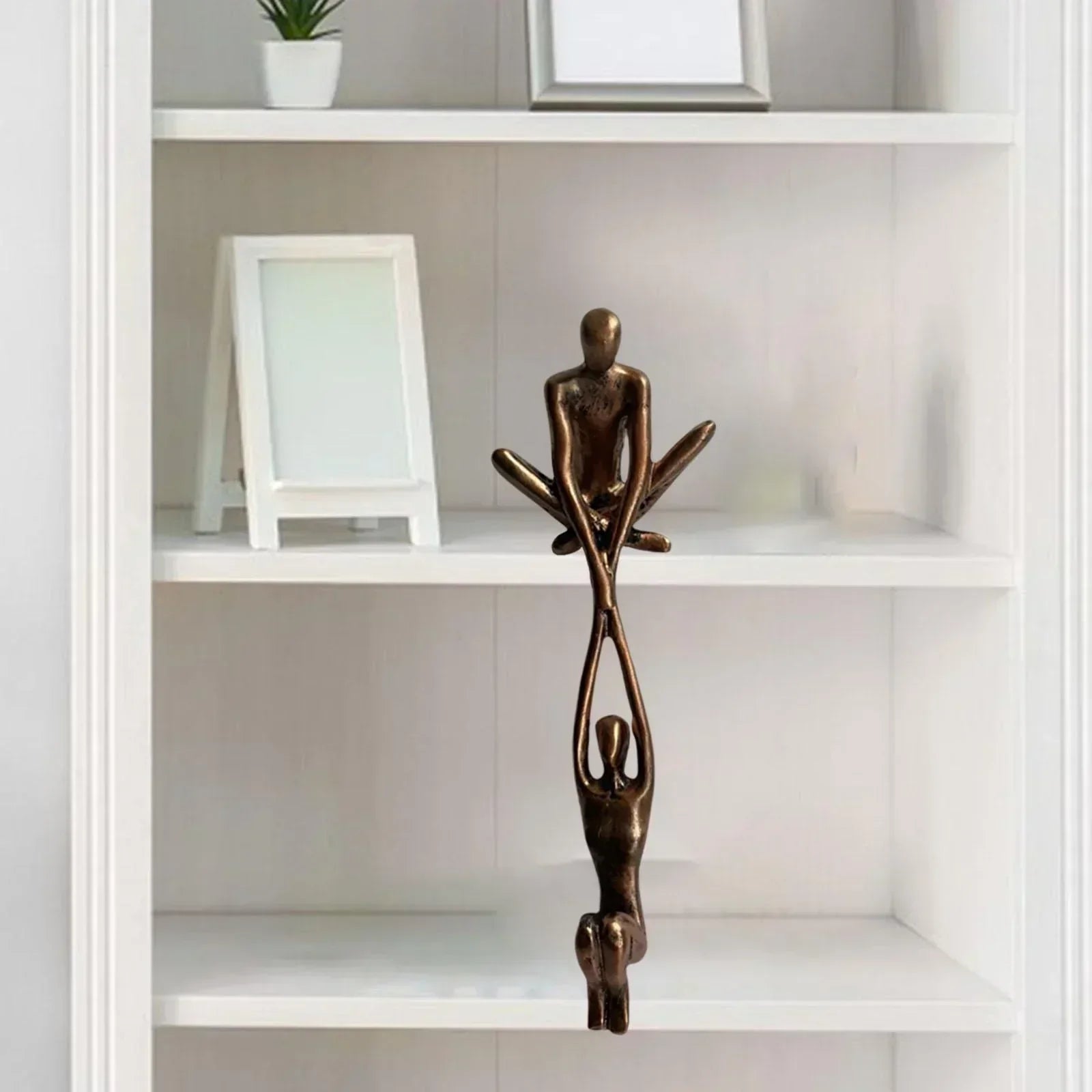 Lanoria - Sculpture Figurine Love and Strength Decorative