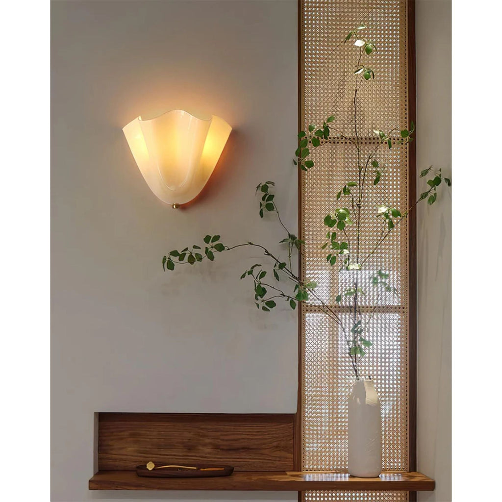 Miranova – Leaf Table Lamp