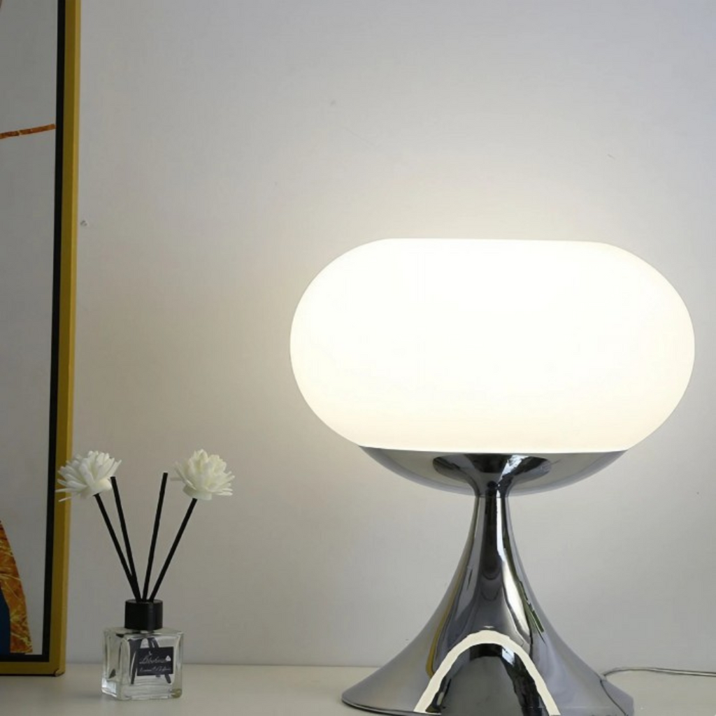 Louna - Old-fashioned LED Table Lamp