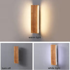 Luma LED Wandlamp | Draaibaar Houten Ontwerp, Warm Licht