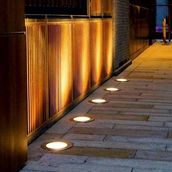 Solvéran – Solar LED Garden Lamps IP65 Waterproof