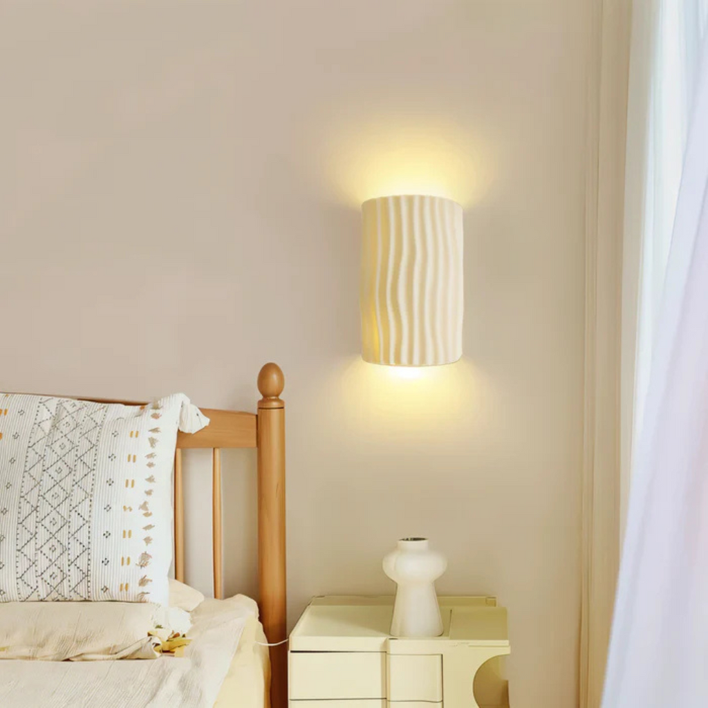 Quaro Wall Lamp - Elegant Wall Lighting for Indoors