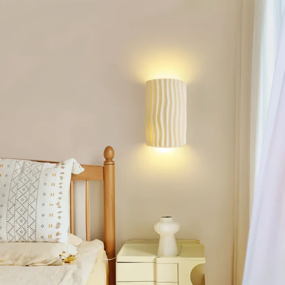 Quaro Wall Lamp - Elegant Wall Lighting for Indoors