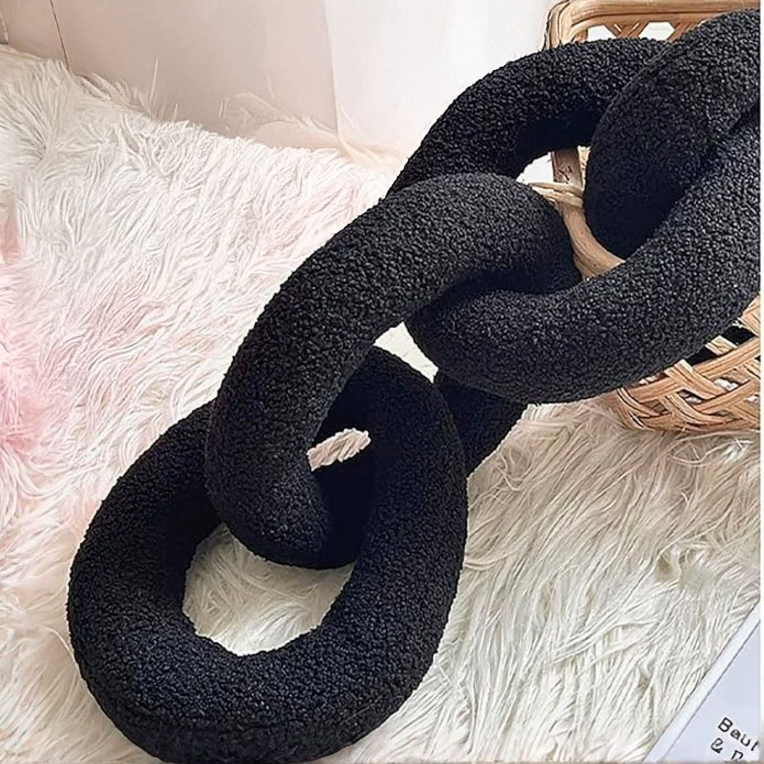 Bela Chain Cushion | Soft Black Design, Modern Nordic Style
