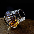 Kumo Whisky Glass | Hittebestendig, Vulkanisch Design in Houten Kist