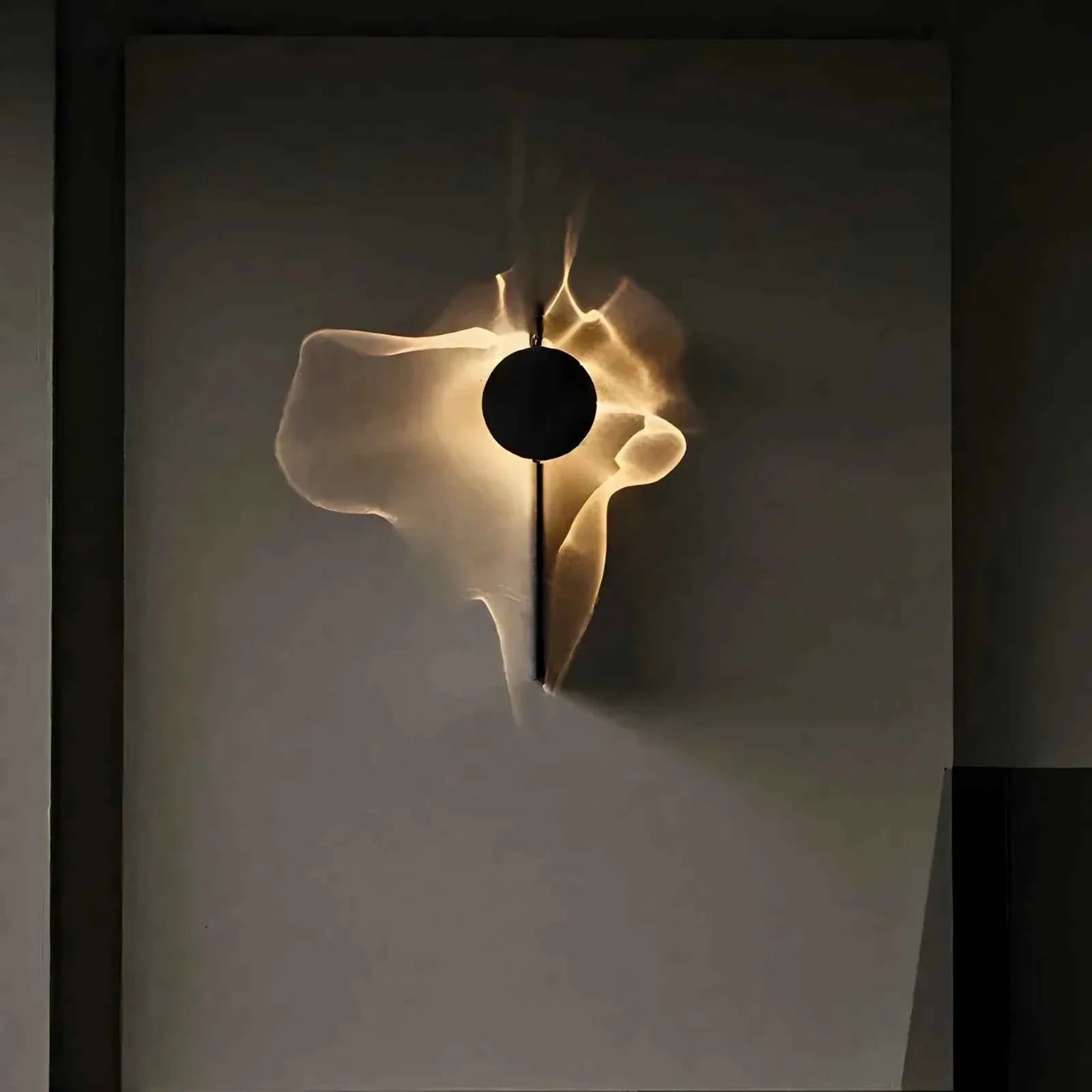 Velwave™ Wall Sconce