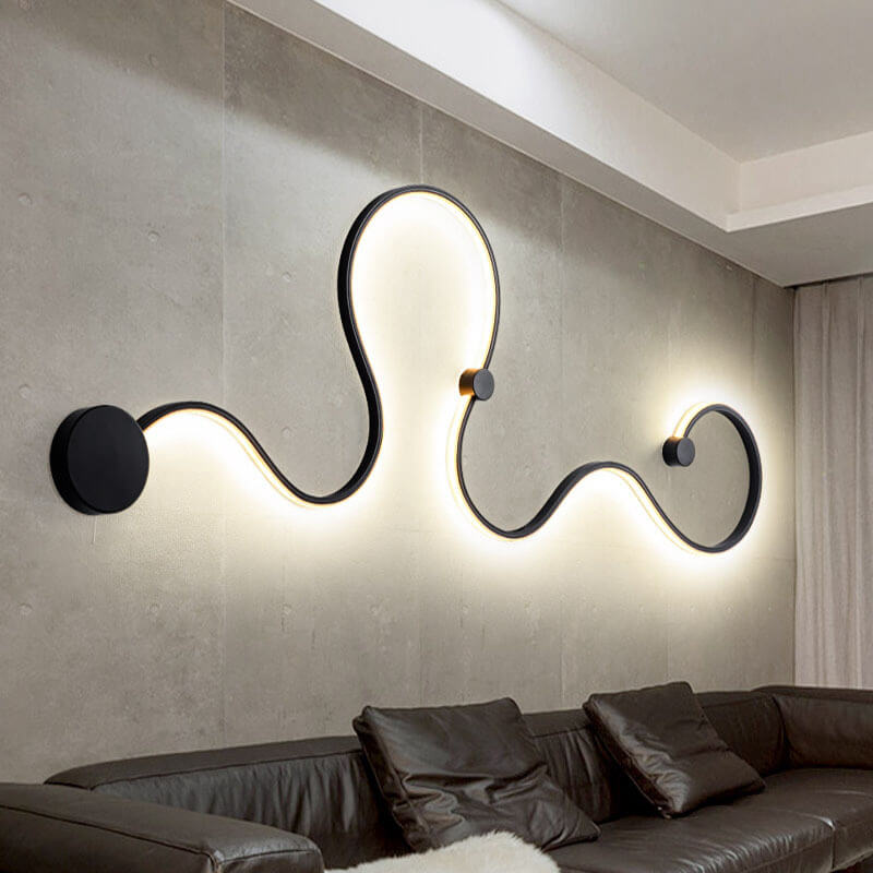 Contemporary Curved LED Wall Sconce Lamp in Long Aluminum Snake Design
