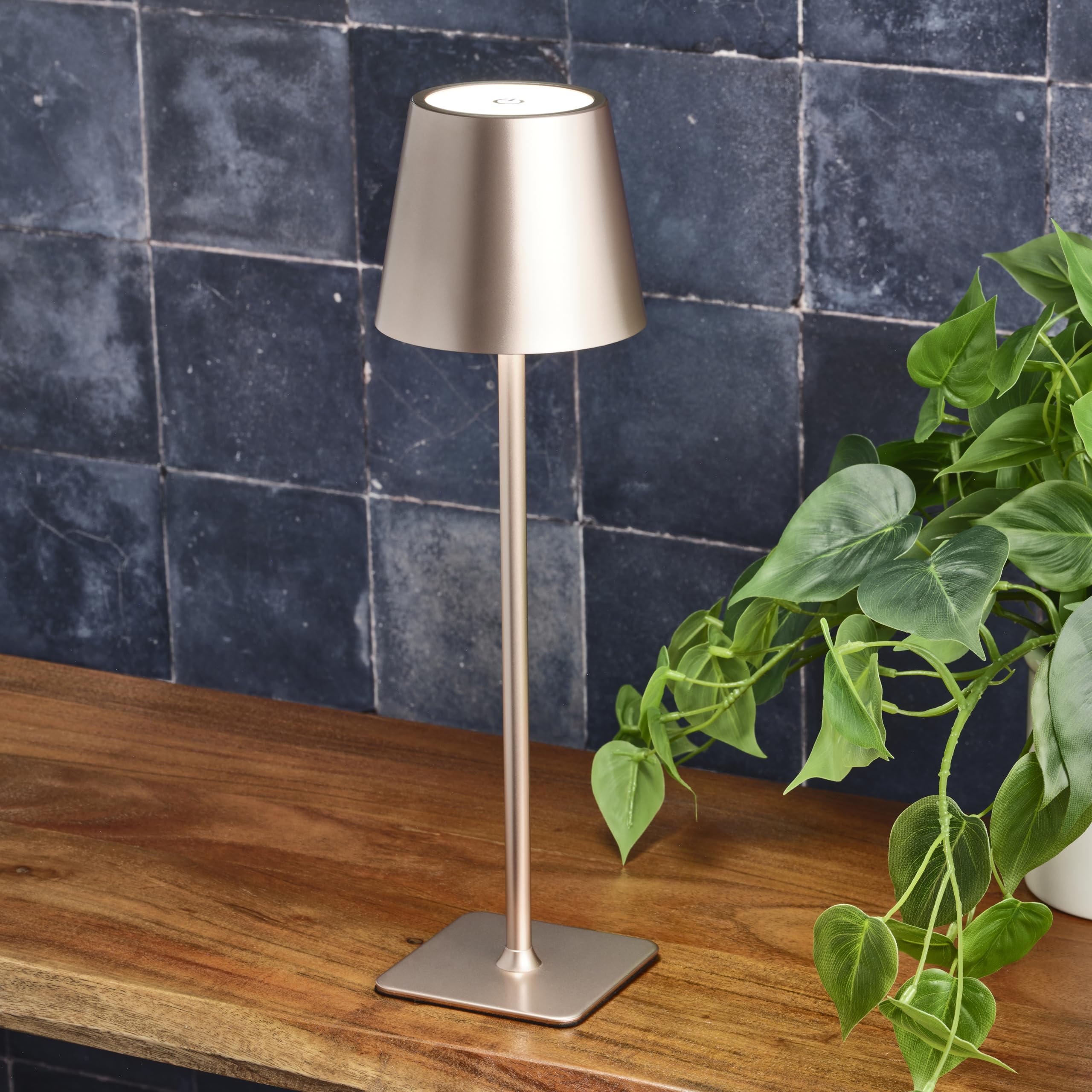 NordAura: Wireless LED Table Lamp – Rechargeable, Dimmable & Modern in Scandinavian Style