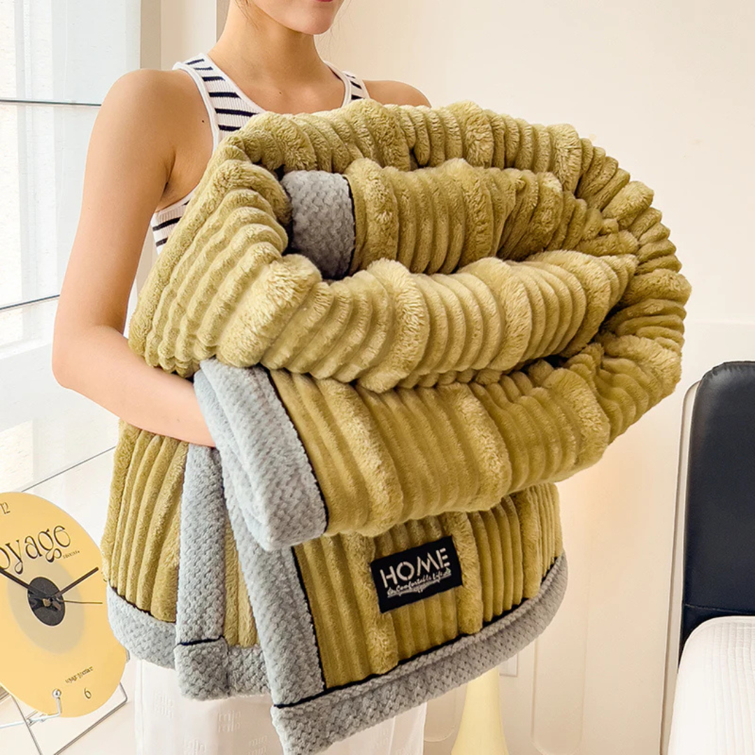 Cuddle – Warm Plush Winter Blanket for Bed & Couch