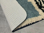 NordicFlow – Luxurious Handmade Bath Mat with Abstract Pattern for Elegant Bathrooms