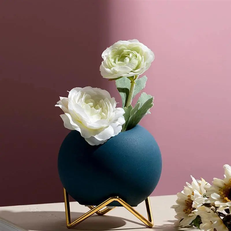 Cleo Ceramic Plant Pot | Modern Design with Steel Stand