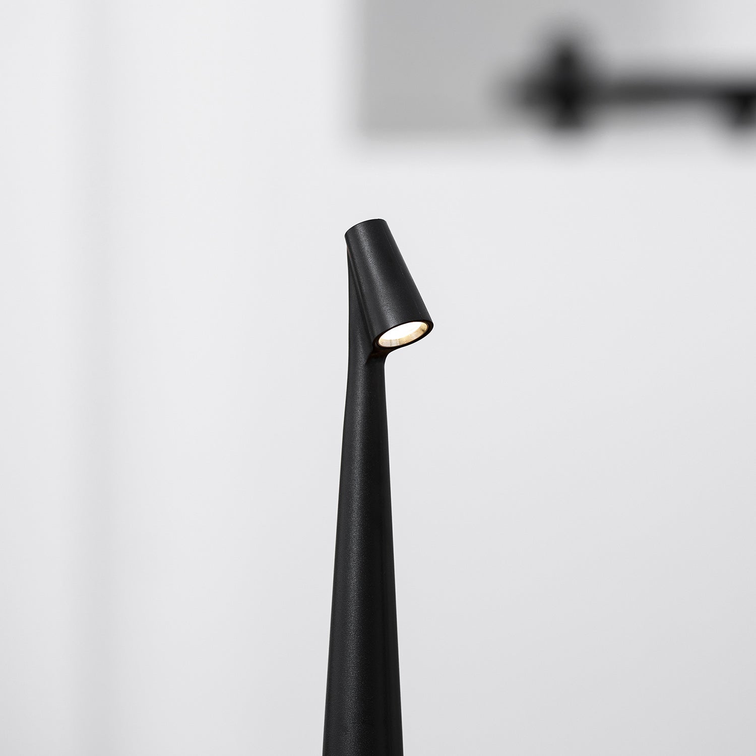 Africa Slim Rechargeable Cordless Table Lamp