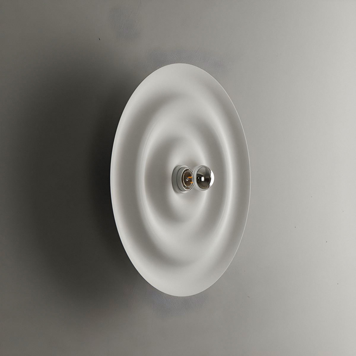 Alma Sculptural Wave Wall Light