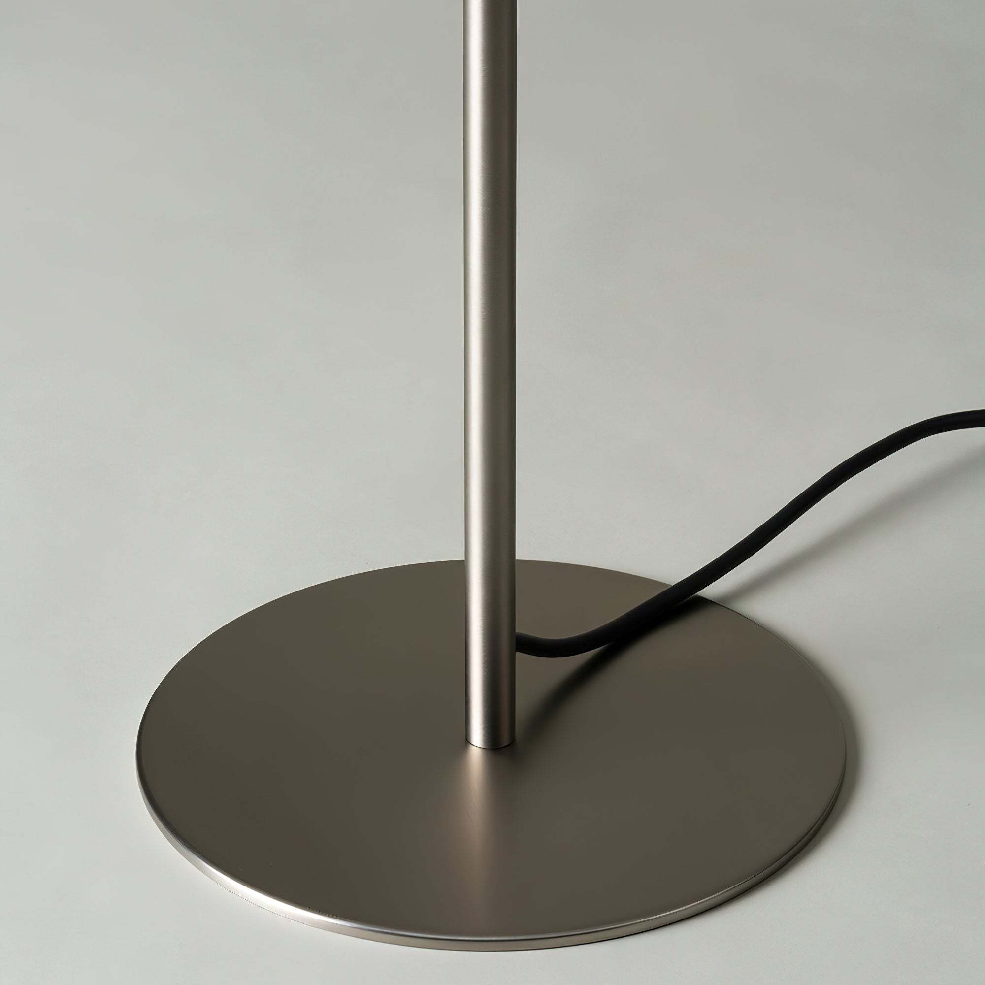 Americana Right-Angle Swing-Arm Table Lamp